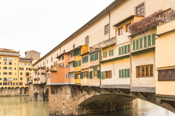 Fototapeta na wymiar Vista del Ponte Vecchio, Firenze