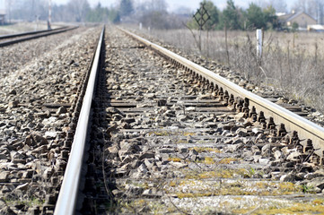 Tory kolejowe wiosną © klumb