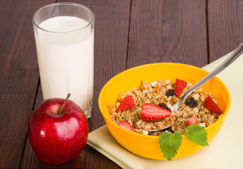 muesli with strawberries, apple 