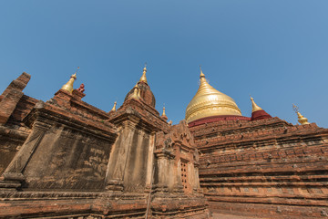 Fototapeta premium Dhamma Ya Zi Ka Pagoda in Bagan, Myanmar