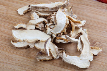 Dried asian mushrooms