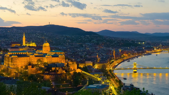 Zoom out timelapse of Budapest at sunset time