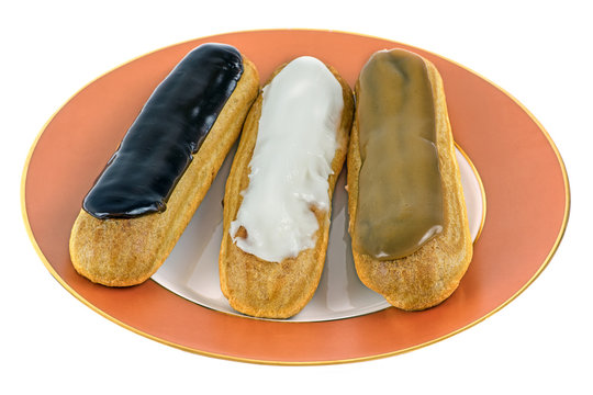 &eacute;clairs caf&eacute; vanille chocolat sur assiette