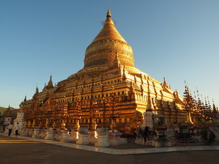 Shwezigon pagoda in sunlight
