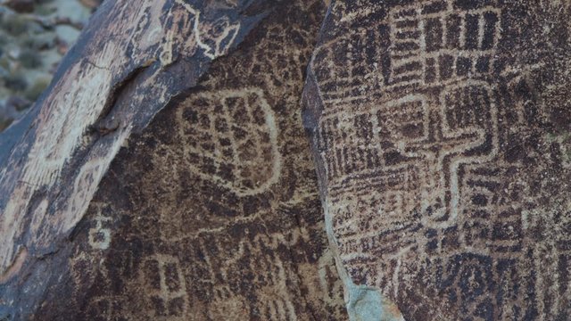 American Indian rock art - petroglyphs 