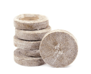 Peat tablets for growing seedlings