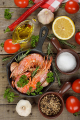 Fried shrimp with rosemary and garlic
