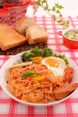 おいしそうなミートソーススパゲティ 