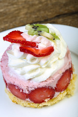 Cake with strawberry
