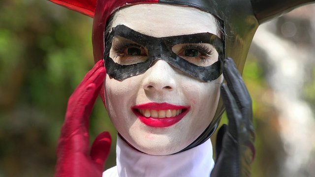 Happy Cosplay Jester Girl
