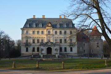 Fototapeta na wymiar Schloss Altöbern in der Niederlausitz