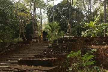 Aufgang zum Wat Umong II