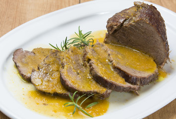 Rodajas de carne asada