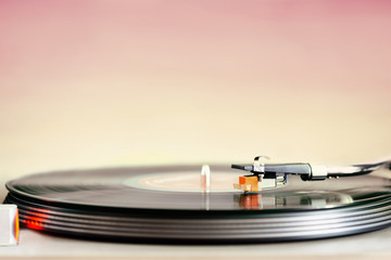 Vinyl Revival - Back to the Classics