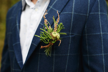 groom in the wedding suit 