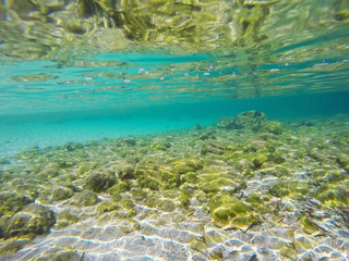 Fototapeta na wymiar turquoise sea seen from underwater