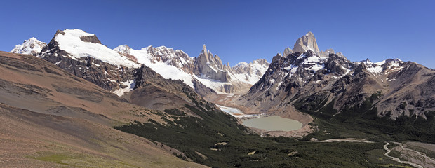 Fototapeta na wymiar Mountains, Valleys, and Glaciers in the Wilderness