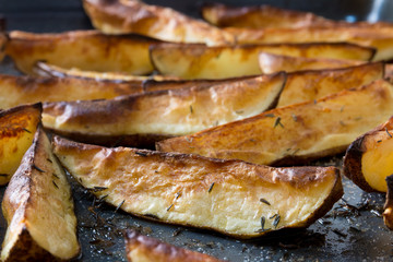 Roasted potato wedges with thyme