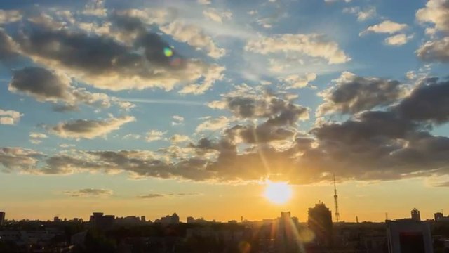 High quality 10bit 4K footage of city sunset without birds and destructive color correction in ProRes. Made from RAW.
