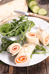 sandwich roll with salmon