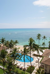 ハワイのプールとビーチ