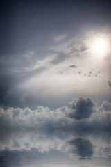 Obraz premium The reflection of the sky on the sea