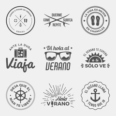 vector set of summer quotes, emblems and design elements. spanish text