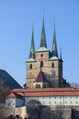 Fototapeta na wymiar St. Severikirche in Erfurt