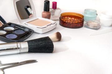 cosmetic things for best makeup on white
