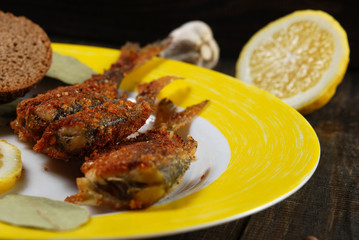 Grilled fish with lemon