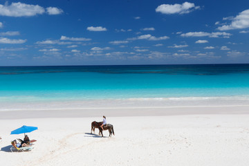 Bahamas: Horse - woman riding