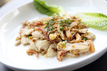 Fried rice noodle with chicken