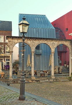 Aachen im Hof 2