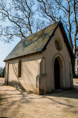 Chapelle dans le parc de Tain L'hermitage