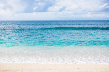 Ocean i plaża w tropikach - 105961668