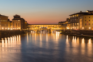 Fototapeta na wymiar Night view of Ponte Vecchio Florence - Italy