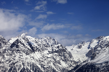 Snowy rocks  at sunny day