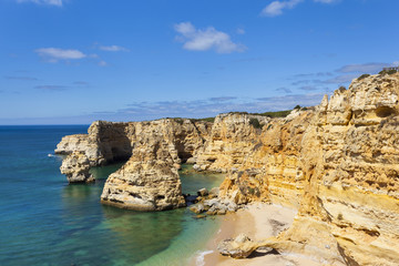 Fototapeta na wymiar Idyllic beach praia da Marinha, Lagoa, Algarve
