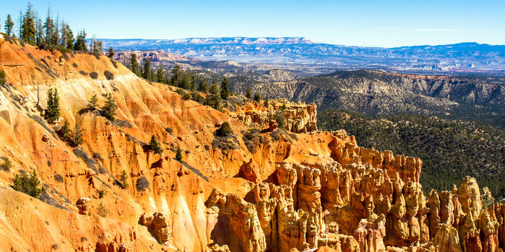 Bryce Canyon NP with Grand Staircase Escalante National Monument in background