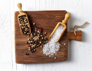 Salt and pepper © bigacis