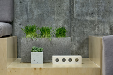Decoration with concrete