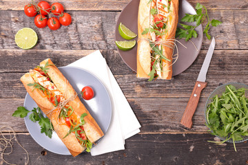 sandwich with chicken and vegetable