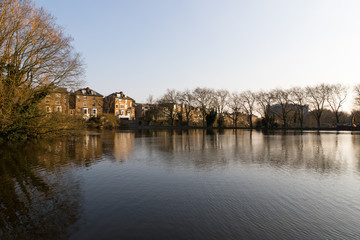 Fototapeta na wymiar Hampstead No 1 Pond