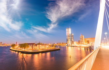 Fototapeta premium Rotterdam. City skyline from Erasmus Bridge