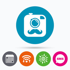 Hipster photo camera sign icon. Retro camera.