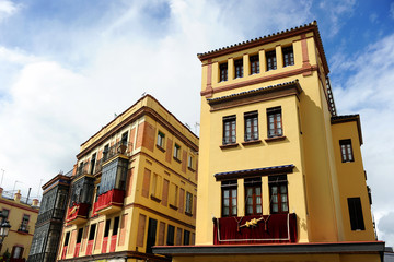 Semana Santa en Andalucía, edificios engalanados
