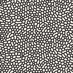 Vector Seamless Black and White Organic Rounded Jumble Circles Texture