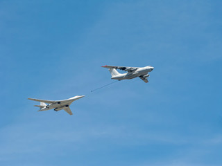 Ilyushin Il-78 (Midas) four-engined aerial tanker and Tupolev Tu-160 (Blackjack) supersonic variable-sweep wing heavy strategic bomber demonstrate refueling