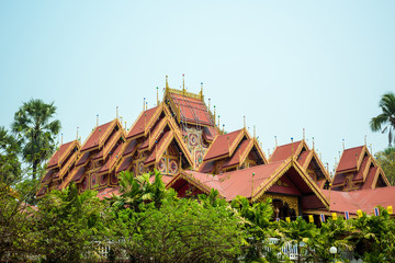 Wat Si Rong Mueang  , Si Rong Mueang Temple are similar art styl