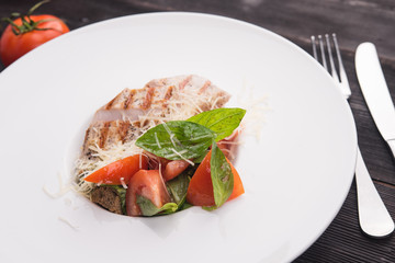 grilled chicken with basil and tomato